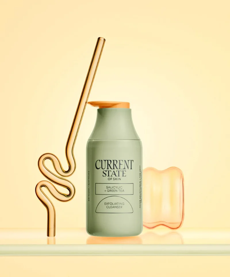 الحالة الحالية Salicylic + Green Tea Exfoliating Cleanser
